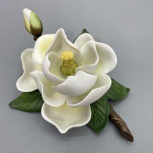 Vintage Avon Magnolia Flower Figurine Porcelain Seasons in Bloom Collection 1986